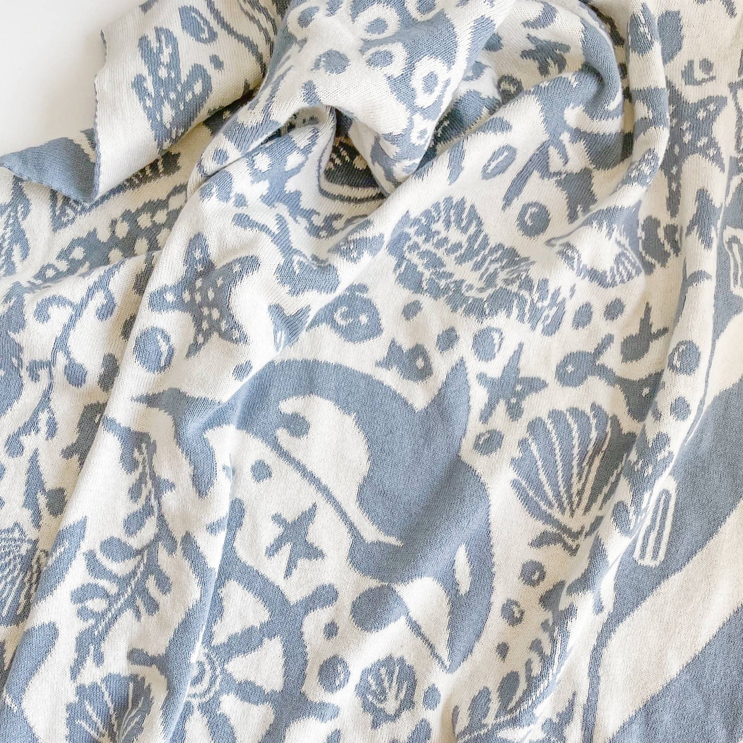 nautical blanket details 