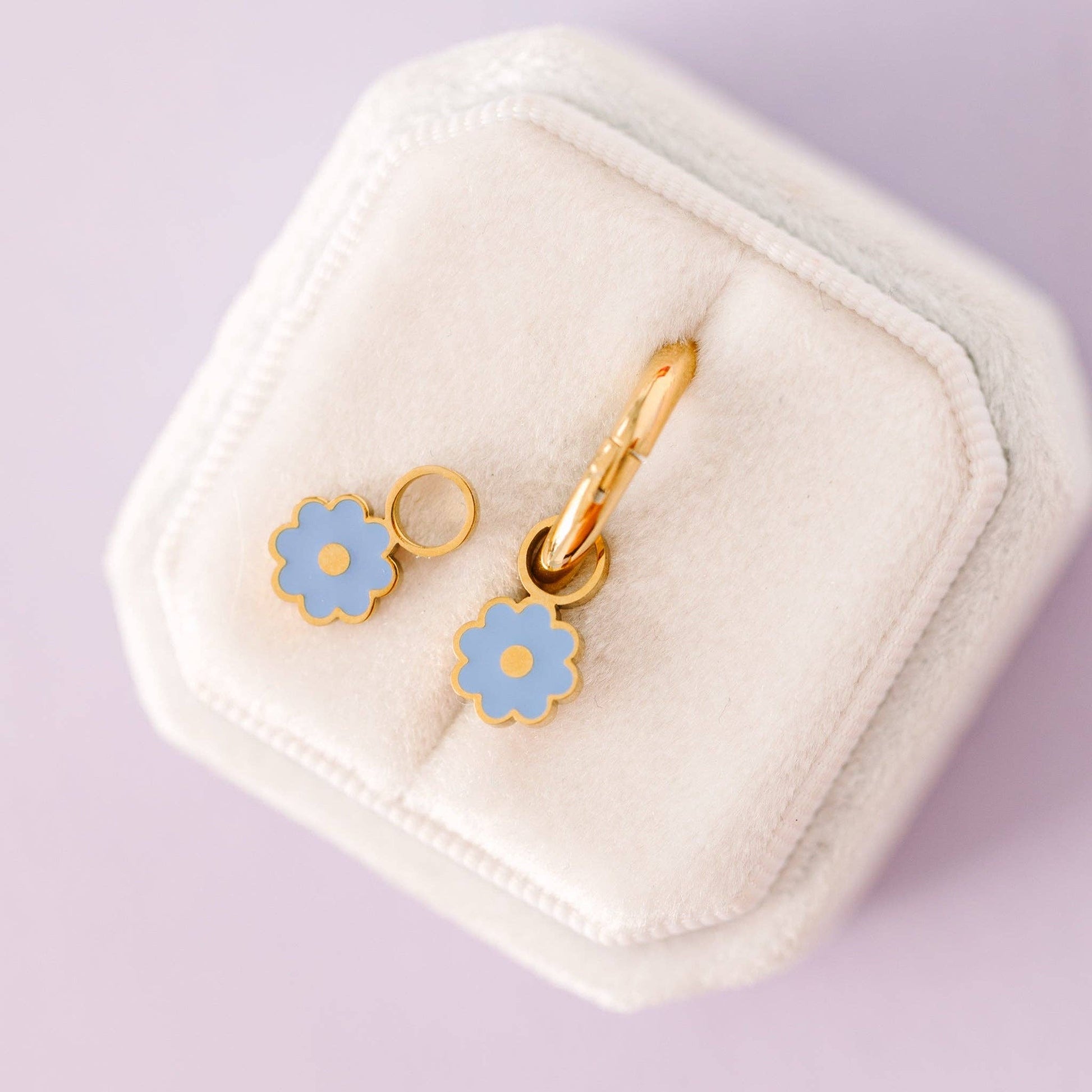 Blue Flower Charms - Après NJ