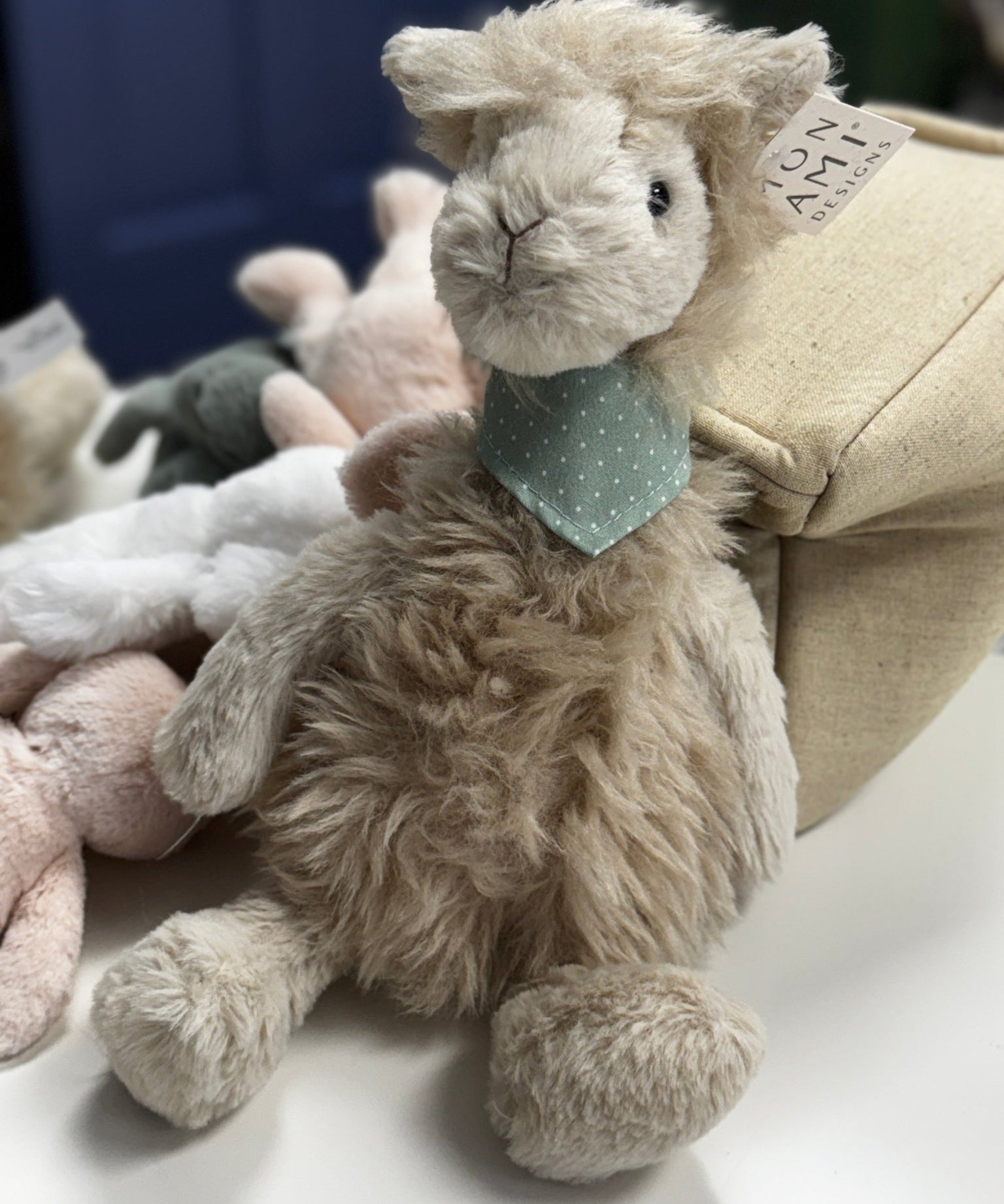 Fuzzy Llama Plush Toy - Après NJ
