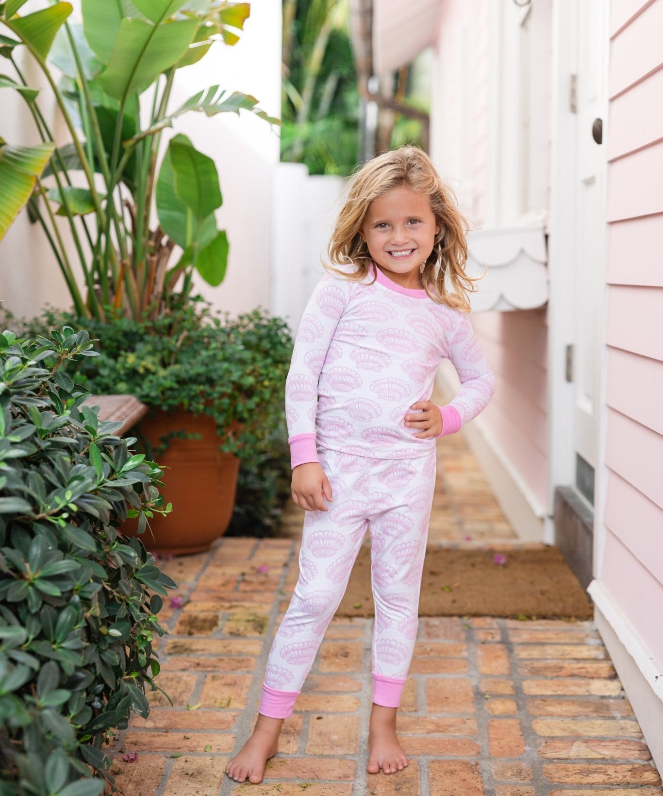 Pink Shell Print Kid's Pajamas - Après NJ