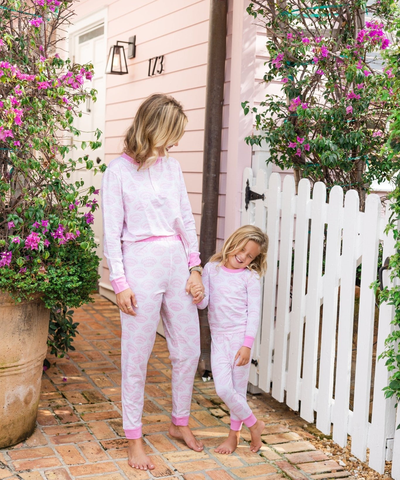 Pink Shell Print Kid's Pajamas - Après NJ